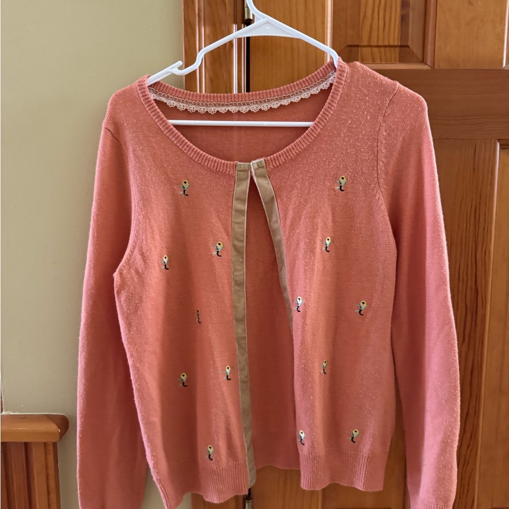 Vintage --Chic Peach Cardigan with Delicate Embroidery